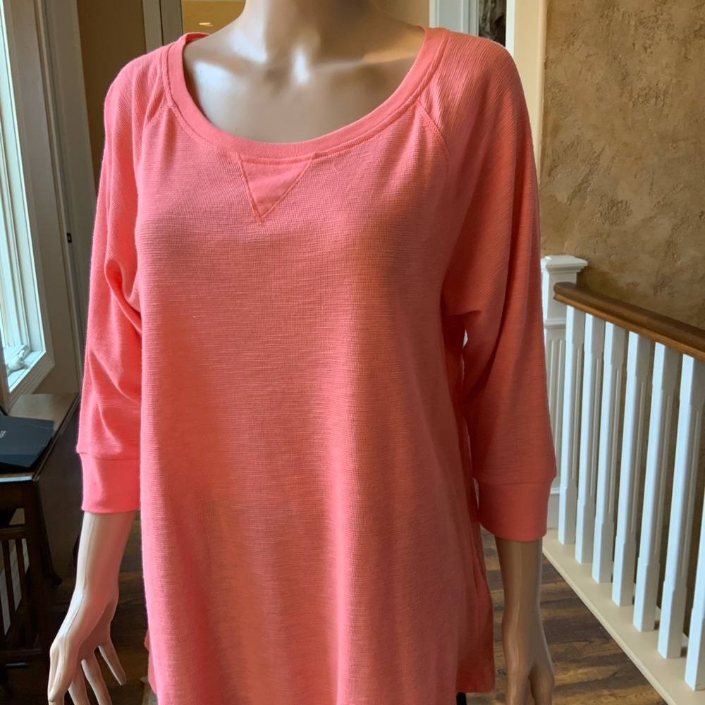 New peach colored top never worn